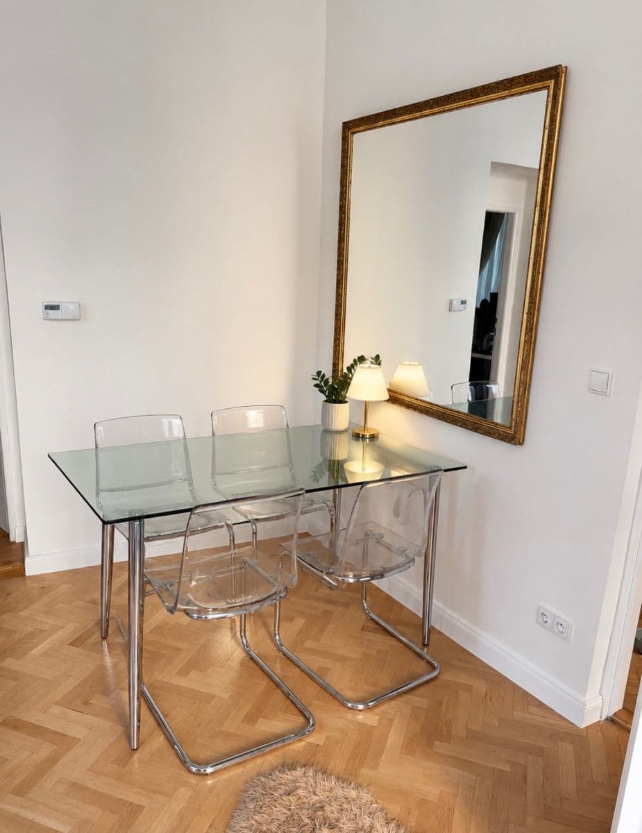 Prenájom bytu 2-izbový 81 m², Velehradská, Praha, Praha Prenájom bytu 2-izbový 81 m², Velehradská, Praha, Praha