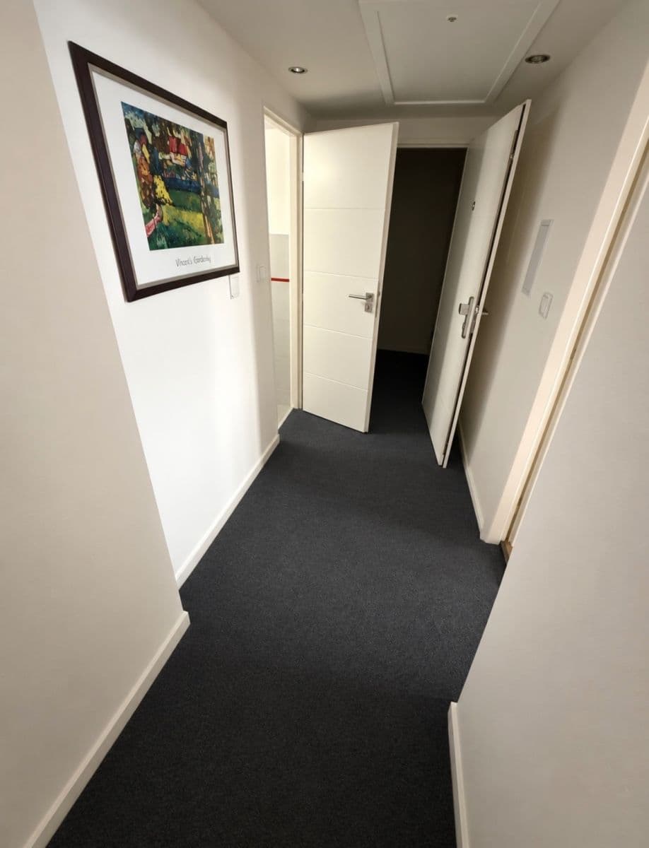 Prenájom bytu 2-izbový 81 m², Velehradská, Praha, Praha Prenájom bytu 2-izbový 81 m², Velehradská, Praha, Praha