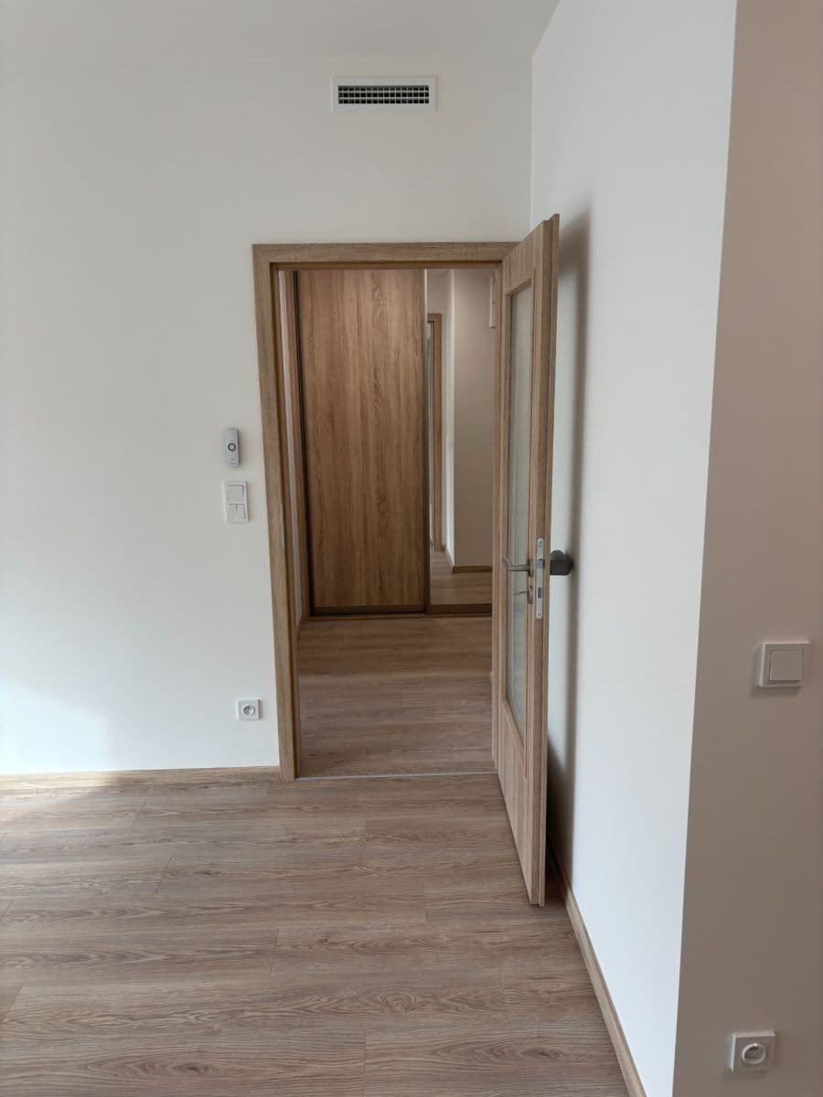 Prenájom bytu 2-izbový 46 m², Arnošta Staňka, Praha, Praha Prenájom bytu 2-izbový 46 m², Arnošta Staňka, Praha, Praha