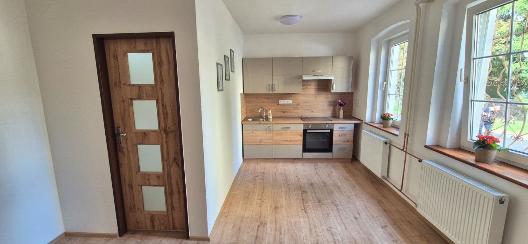 Prenájom bytu 3-izbový 76 m², Husova, Nejdek, Karlovarský kraj Prenájom bytu 3-izbový 76 m², Husova, Nejdek, Karlovarský kraj