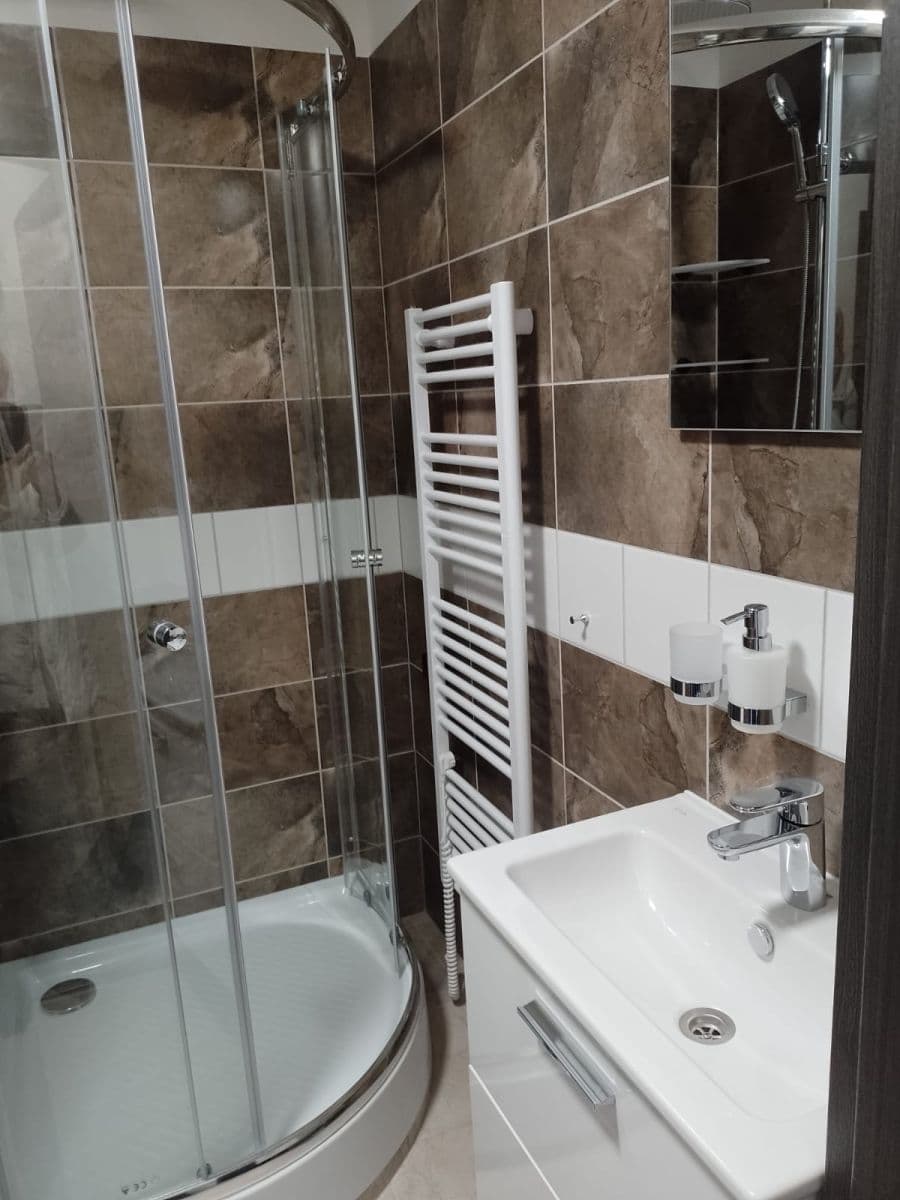 Prenájom bytu 2-izbový 45 m², SNP, Vimperk, Jihočeský kraj Prenájom bytu 2-izbový 45 m², SNP, Vimperk, Jihočeský kraj