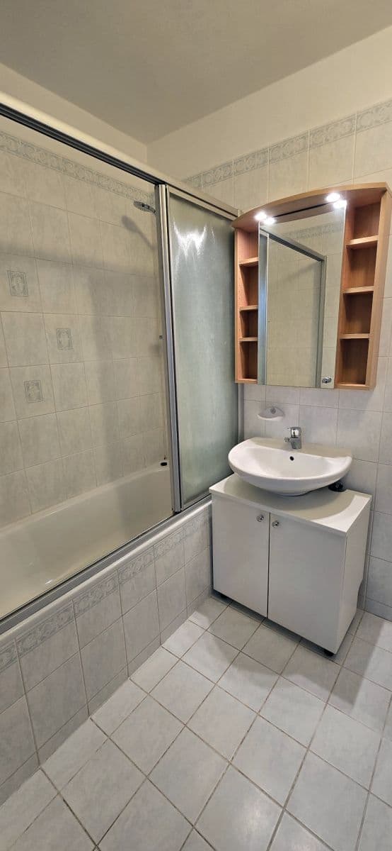 Prenájom bytu 2-izbový 65 m², Gercenova, Praha, Praha Prenájom bytu 2-izbový 65 m², Gercenova, Praha, Praha