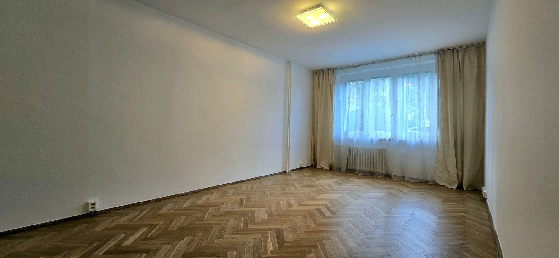 Prenájom bytu 2-izbový 65 m², Gercenova, Praha, Praha Prenájom bytu 2-izbový 65 m², Gercenova, Praha, Praha