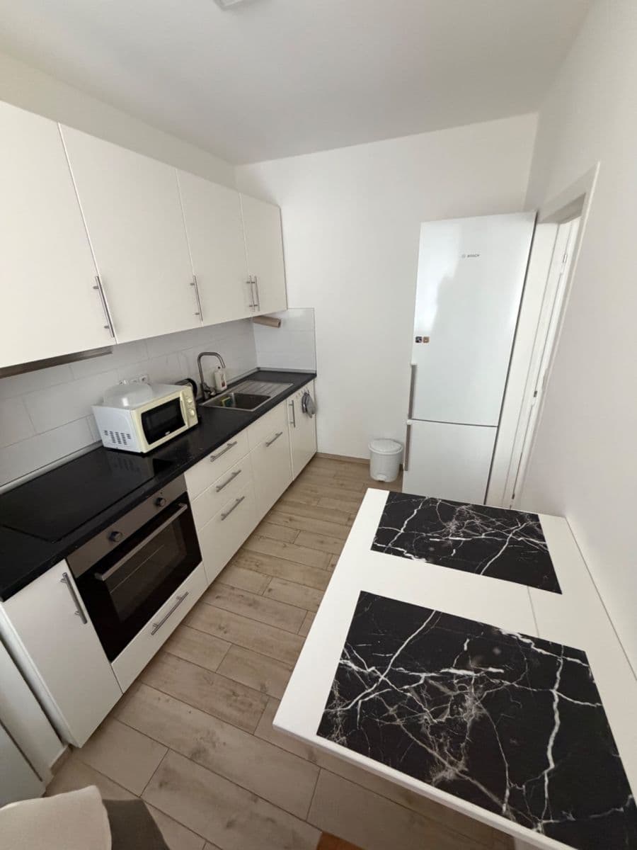 Prenájom bytu 2-izbový 45 m², Dreyerova, Praha, Praha Prenájom bytu 2-izbový 45 m², Dreyerova, Praha, Praha