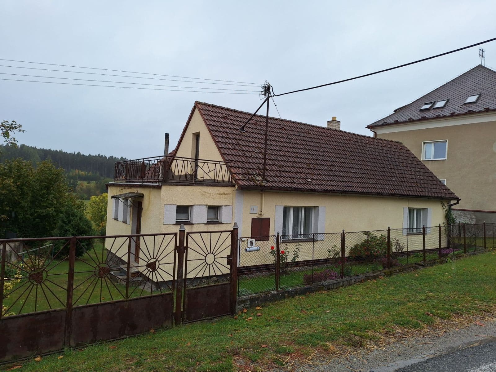 Predaj rekreačného objektu 85 m², pozemok 858 m², Lažany, Jihočeský kraj Predaj rekreačného objektu 85 m², pozemok 858 m², Lažany, Jihočeský kraj