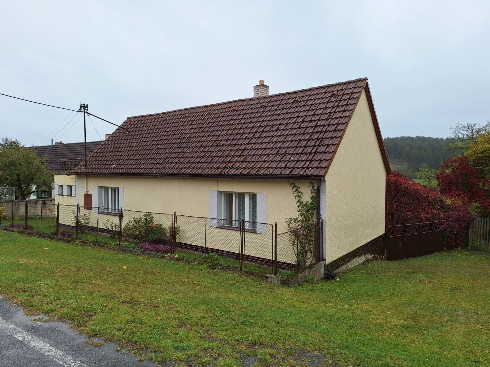 Predaj rekreačného objektu 85 m², pozemok 858 m², Lažany, Jihočeský kraj Predaj rekreačného objektu 85 m², pozemok 858 m², Lažany, Jihočeský kraj