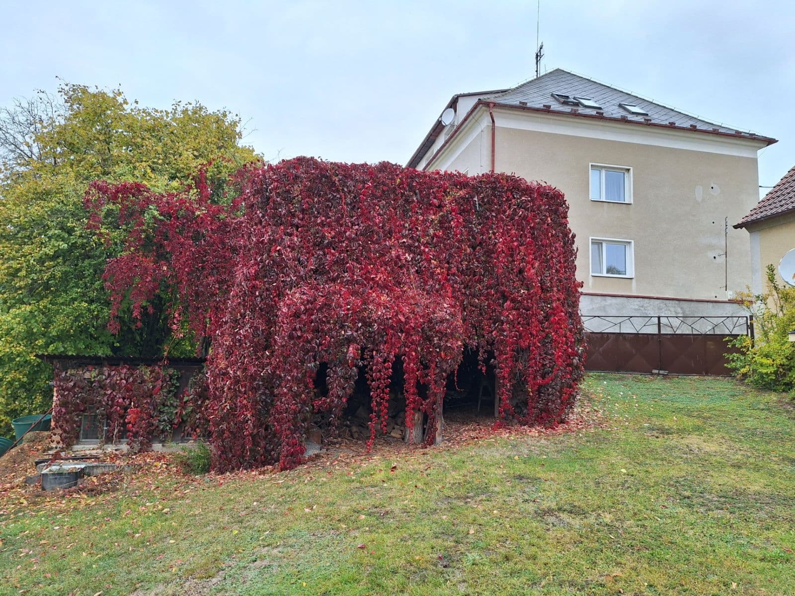 Predaj rekreačného objektu 85 m², pozemok 858 m², Lažany, Jihočeský kraj Predaj rekreačného objektu 85 m², pozemok 858 m², Lažany, Jihočeský kraj