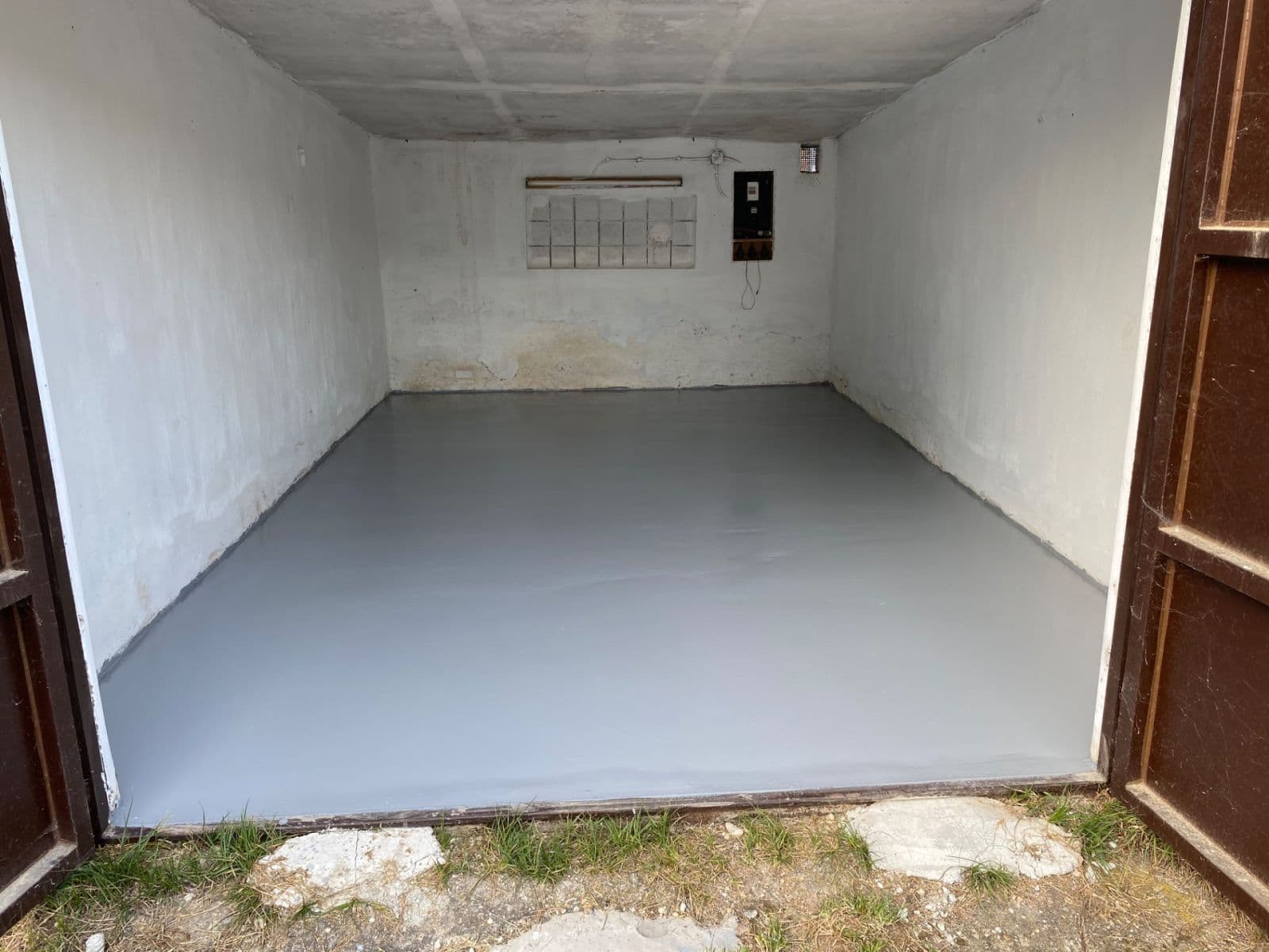 Predaj garáže 23 m², Tlučná, Plzeňský kraj Predaj garáže 23 m², Tlučná, Plzeňský kraj