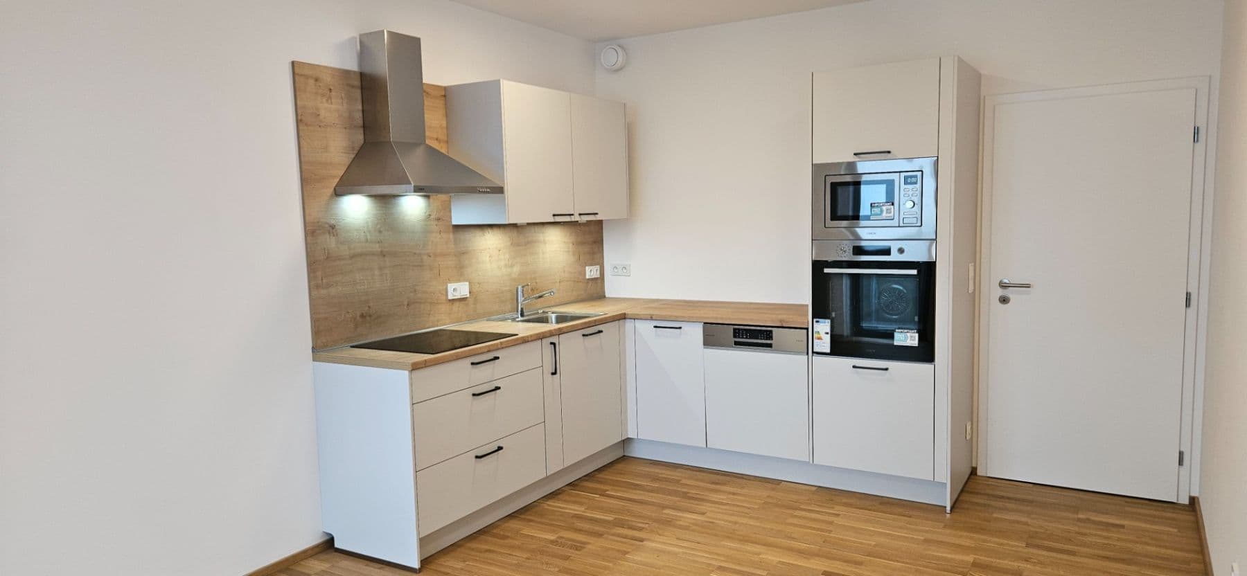 Prenájom bytu 2-izbový 50 m², Lesík, Kladno, Středočeský kraj Prenájom bytu 2-izbový 50 m², Lesík, Kladno, Středočeský kraj