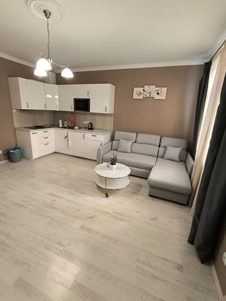 Prenájom bytu 3-izbový 80 m², Moravská, Karlovy Vary, Karlovarský kraj Prenájom bytu 3-izbový 80 m², Moravská, Karlovy Vary, Karlovarský kraj