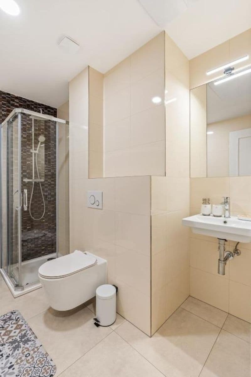 Prenájom bytu 94 m², Žitná, Praha, Praha Prenájom bytu 94 m², Žitná, Praha, Praha