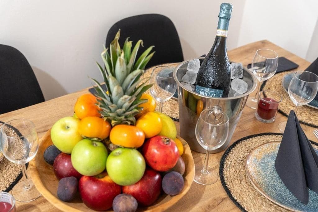 Prenájom bytu 94 m², Žitná, Praha, Praha Prenájom bytu 94 m², Žitná, Praha, Praha
