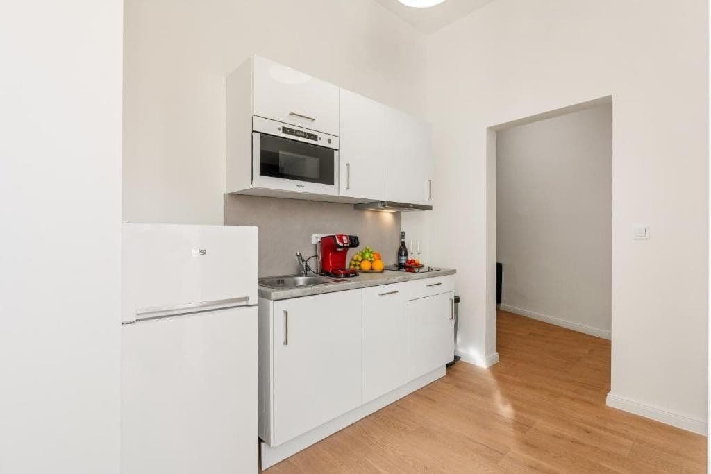 Prenájom bytu 94 m², Žitná, Praha, Praha Prenájom bytu 94 m², Žitná, Praha, Praha