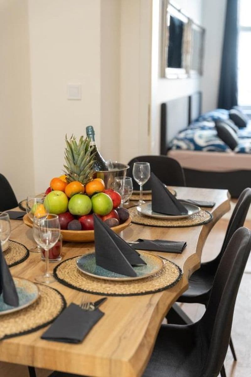 Prenájom bytu 94 m², Žitná, Praha, Praha Prenájom bytu 94 m², Žitná, Praha, Praha