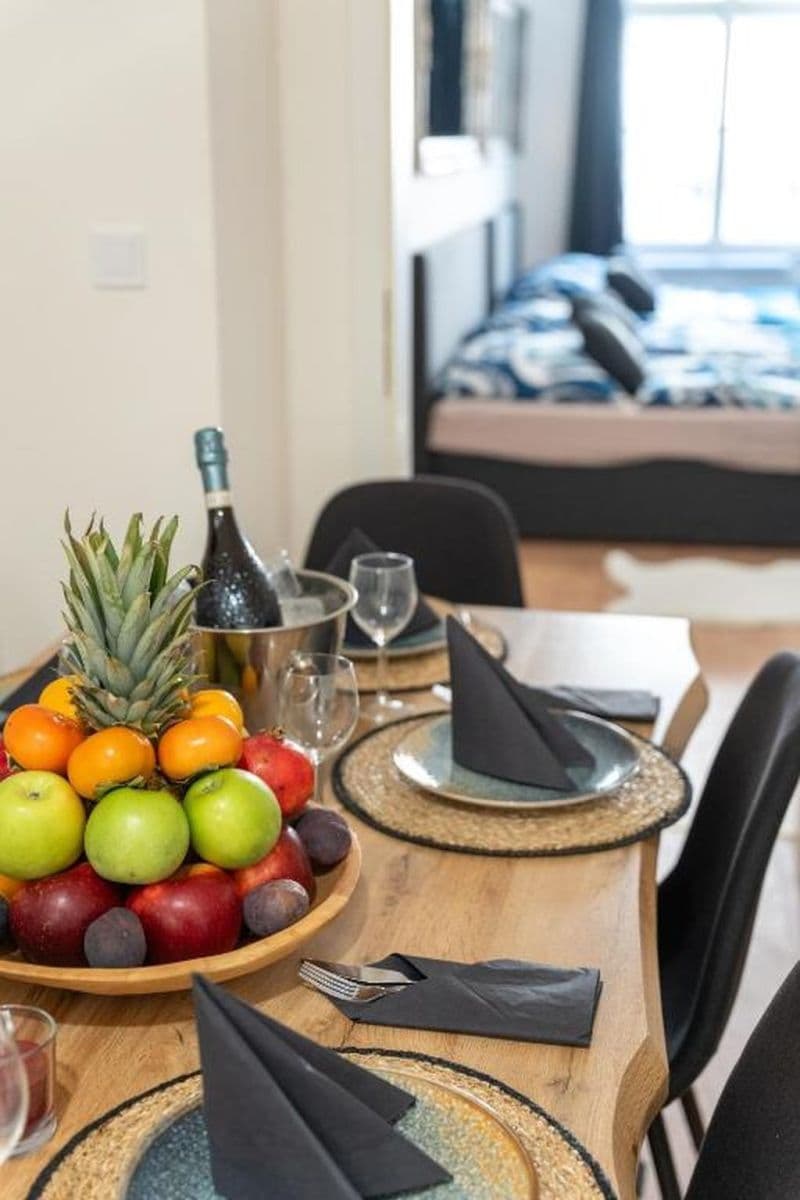 Prenájom bytu 94 m², Žitná, Praha, Praha Prenájom bytu 94 m², Žitná, Praha, Praha