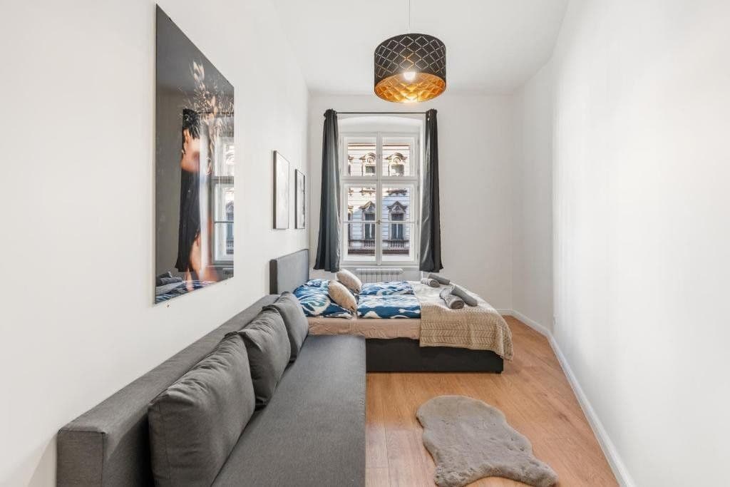 Prenájom bytu 94 m², Žitná, Praha, Praha Prenájom bytu 94 m², Žitná, Praha, Praha