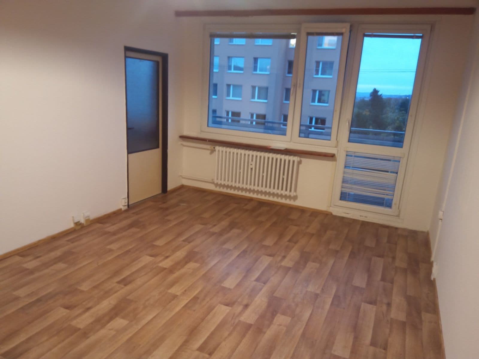Prenájom bytu 4-izbový 71 m², U Pentlovky, Praha, Praha Prenájom bytu 4-izbový 71 m², U Pentlovky, Praha, Praha