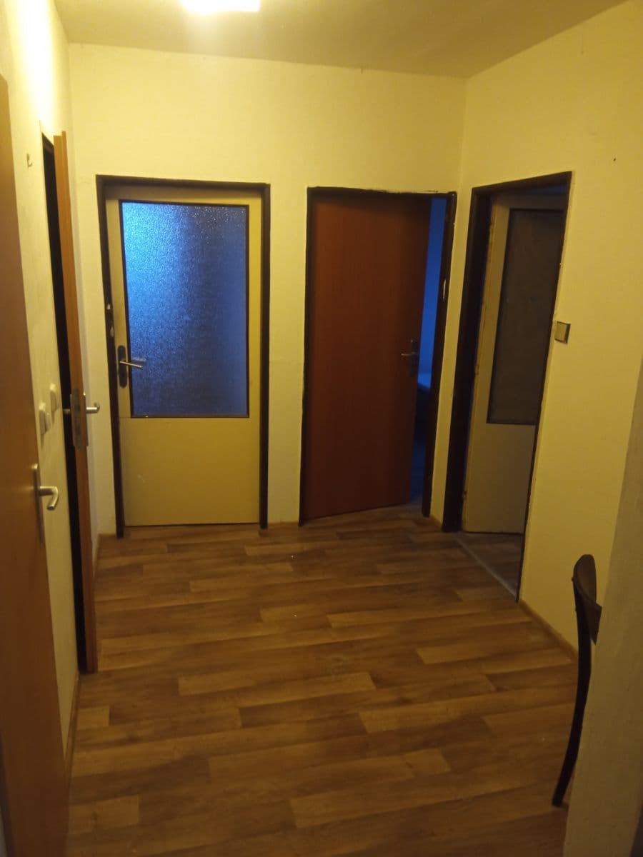 Prenájom bytu 4-izbový 71 m², U Pentlovky, Praha, Praha Prenájom bytu 4-izbový 71 m², U Pentlovky, Praha, Praha