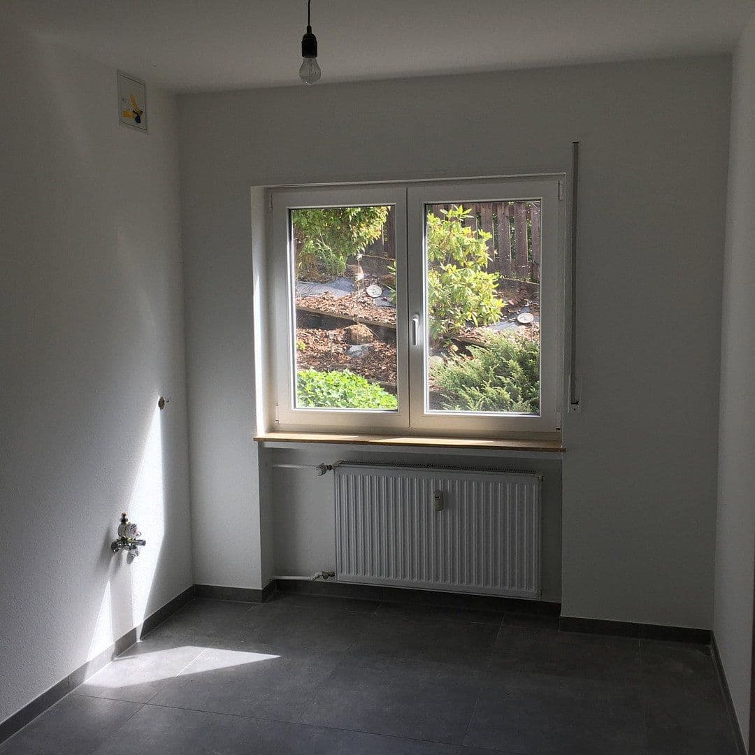 Prenájom bytu 3-izbový 86 m², Laudenbach, Bavorsko Prenájom bytu 3-izbový 86 m², Laudenbach, Bavorsko
