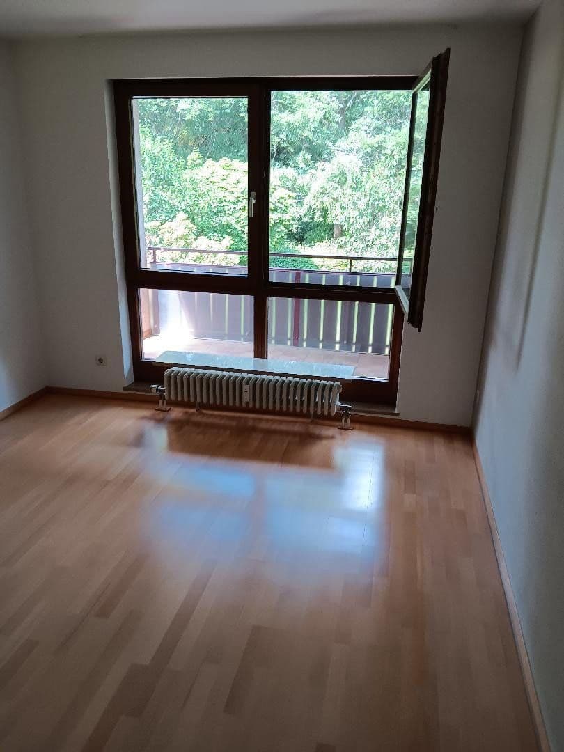Predaj bytu 3-izbový 90 m², Stuttgart Birkach, Bádensko-Wurttembersko Predaj bytu 3-izbový 90 m², Stuttgart Birkach, Bádensko-Wurttembersko