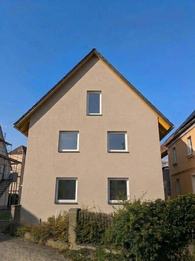 Prenájom domu 200 m², pozemok 425 m², Zapfendorf, Bavorsko Prenájom domu 200 m², pozemok 425 m², Zapfendorf, Bavorsko