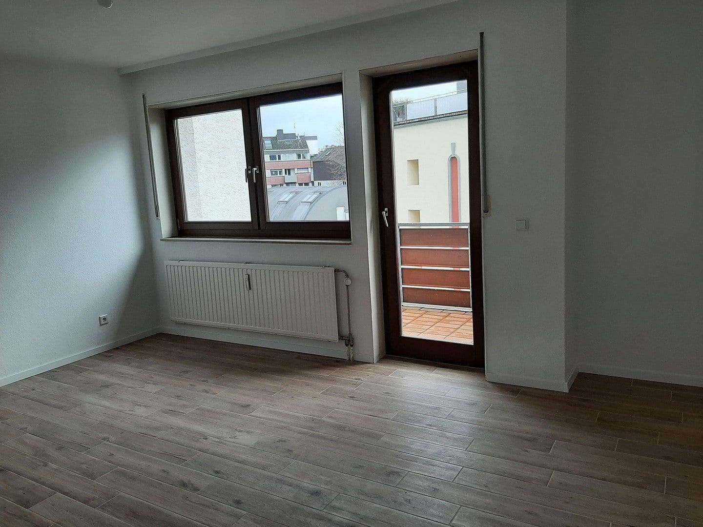 Prenájom bytu 2-izbový 54 m², Rathenaustr. 24B, Offenbach, Hesensko Prenájom bytu 2-izbový 54 m², Rathenaustr. 24B, Offenbach, Hesensko