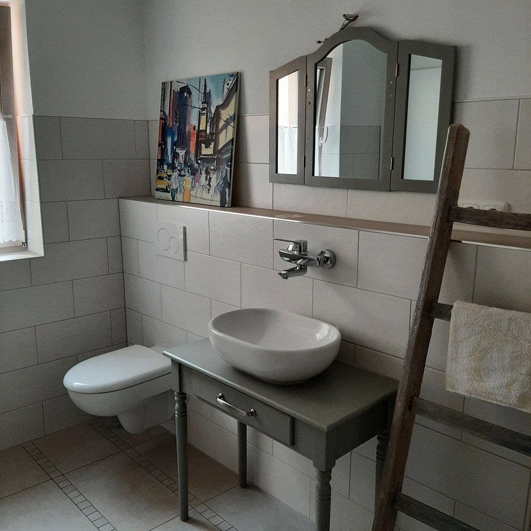 Predaj domu 235 m², pozemok 1.333 m², Kitzingen, Bavorsko Predaj domu 235 m², pozemok 1.333 m², Kitzingen, Bavorsko