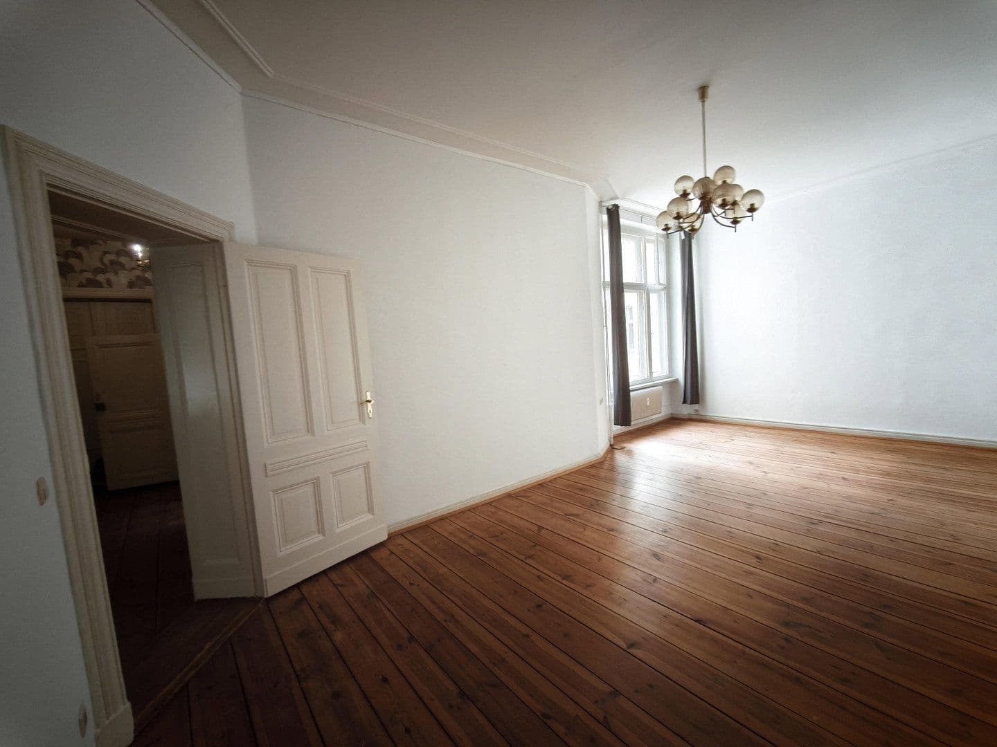 Predaj bytu 3-izbový 73 m², Emser Str. 76, Berlin, Berlín Predaj bytu 3-izbový 73 m², Emser Str. 76, Berlin, Berlín