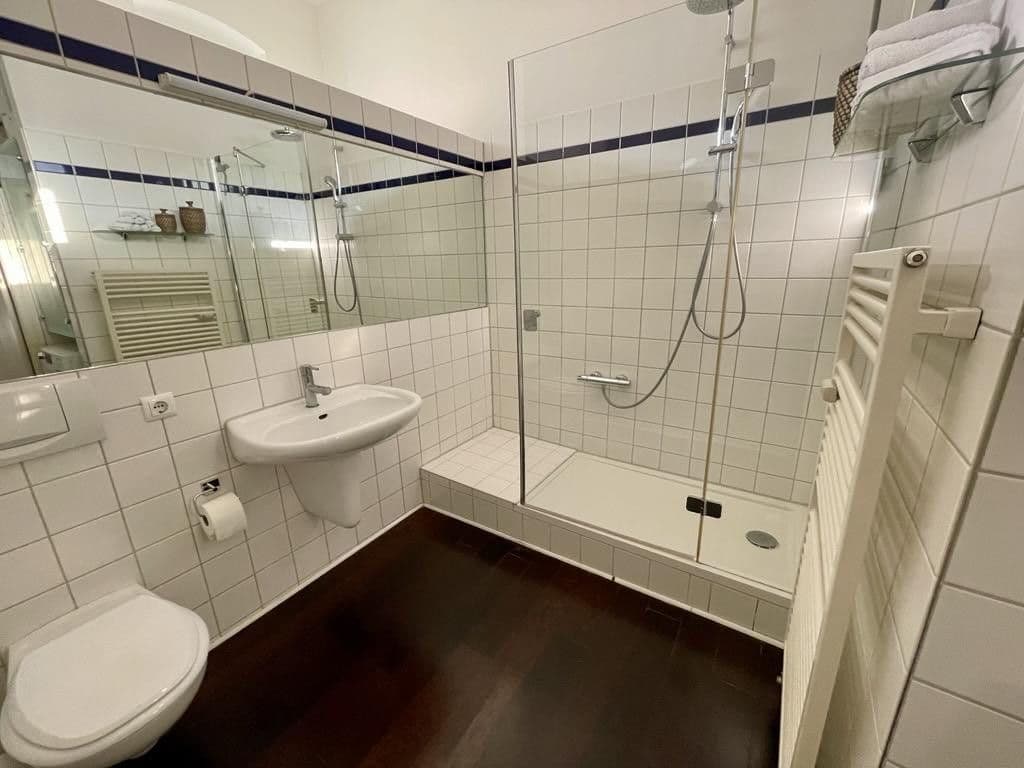 Predaj bytu 3-izbový 100 m², Berlin, Berlín Predaj bytu 3-izbový 100 m², Berlin, Berlín