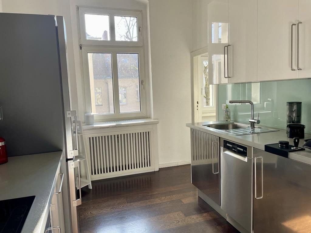 Predaj bytu 3-izbový 100 m², Berlin, Berlín Predaj bytu 3-izbový 100 m², Berlin, Berlín