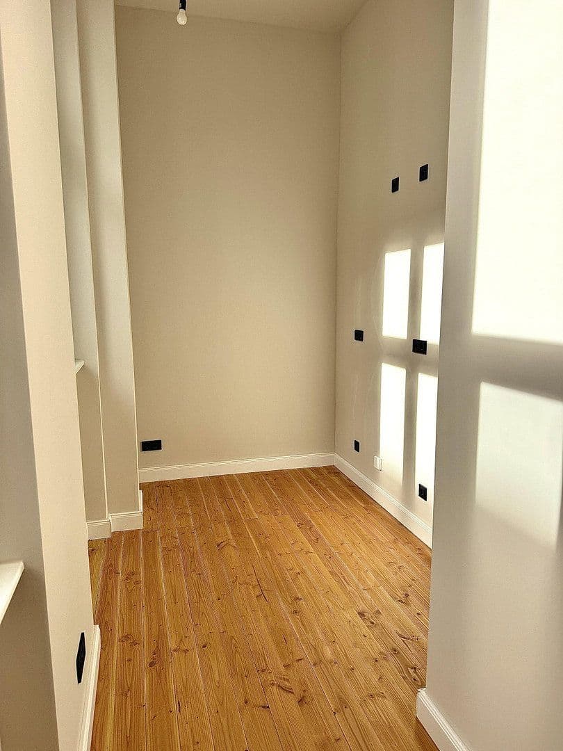 Predaj bytu 2-izbový 56 m², Berlin, Berlín Predaj bytu 2-izbový 56 m², Berlin, Berlín