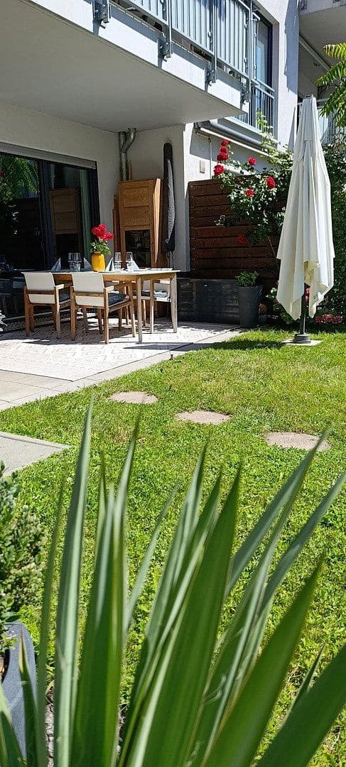 Predaj bytu 3-izbový 74 m², Berlin, Berlín Predaj bytu 3-izbový 74 m², Berlin, Berlín