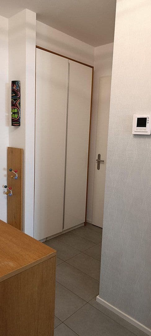 Predaj bytu 3-izbový 74 m², Berlin, Berlín Predaj bytu 3-izbový 74 m², Berlin, Berlín
