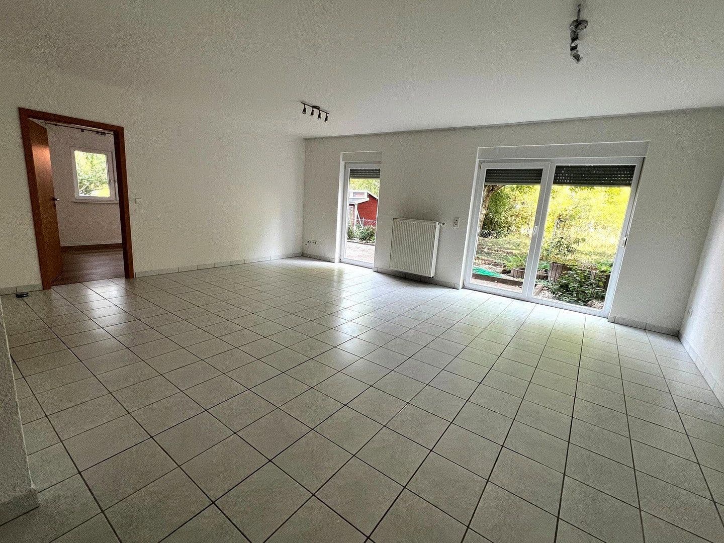Predaj domu 328 m², pozemok 680 m², Reichenbach-Steegen, Porýnie-Falcko Predaj domu 328 m², pozemok 680 m², Reichenbach-Steegen, Porýnie-Falcko
