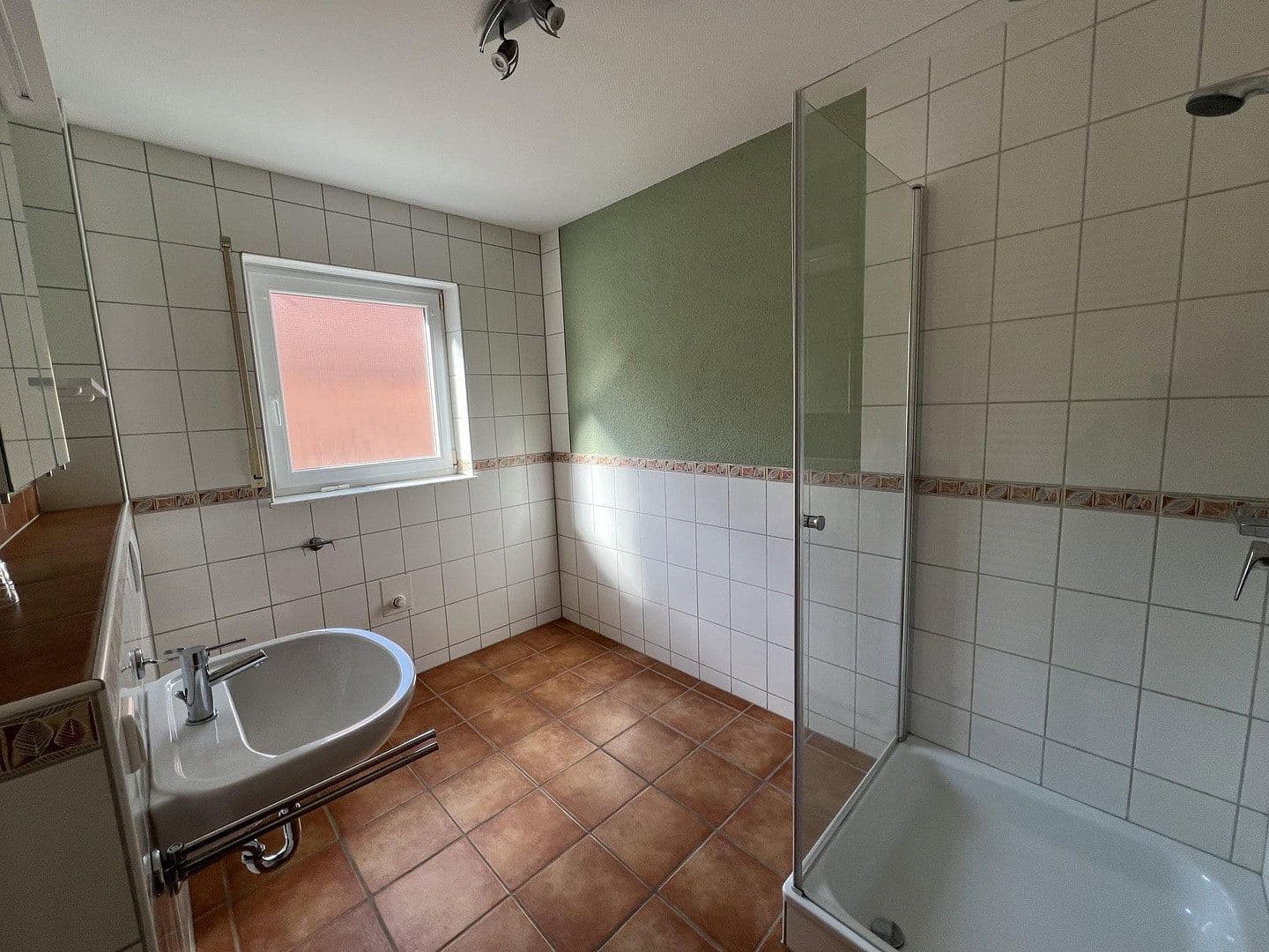 Predaj domu 328 m², pozemok 680 m², Reichenbach-Steegen, Porýnie-Falcko Predaj domu 328 m², pozemok 680 m², Reichenbach-Steegen, Porýnie-Falcko