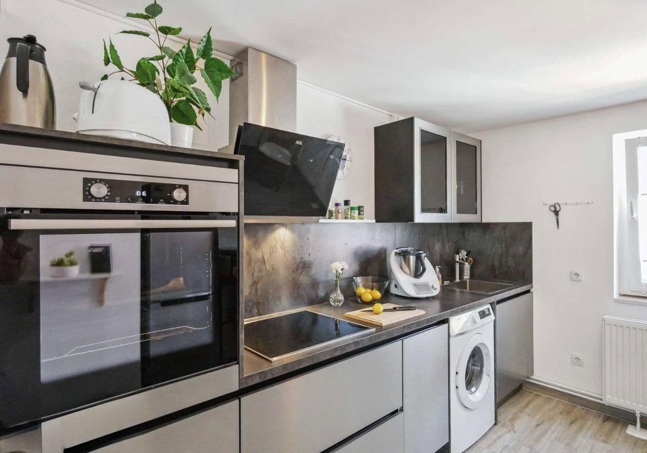 Prenájom bytu 4-izbový 100 m², Leipziger Straße 226, Braunschweig, Dolné Sasko Prenájom bytu 4-izbový 100 m², Leipziger Straße 226, Braunschweig, Dolné Sasko
