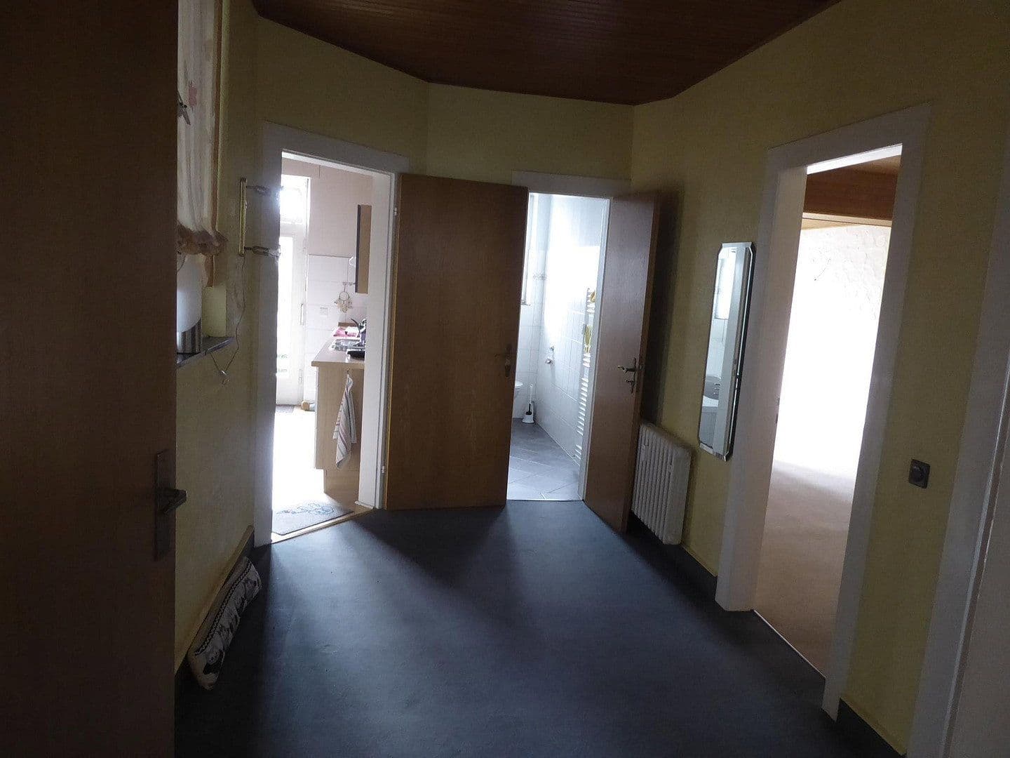 Prenájom bytu 3-izbový 92 m², Buscher Feld 8, Solingen, Severné Porýnie - Westfálsko Prenájom bytu 3-izbový 92 m², Buscher Feld 8, Solingen, Severné Porýnie - Westfálsko