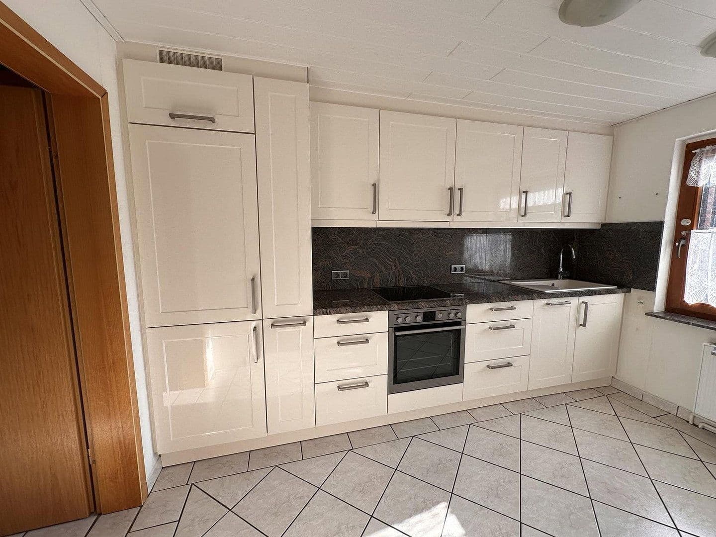 Predaj domu 138 m², pozemok 925 m², Hasselbusch 24, Bargteheide, Šlezvicko-Holštajnsko Predaj domu 138 m², pozemok 925 m², Hasselbusch 24, Bargteheide, Šlezvicko-Holštajnsko