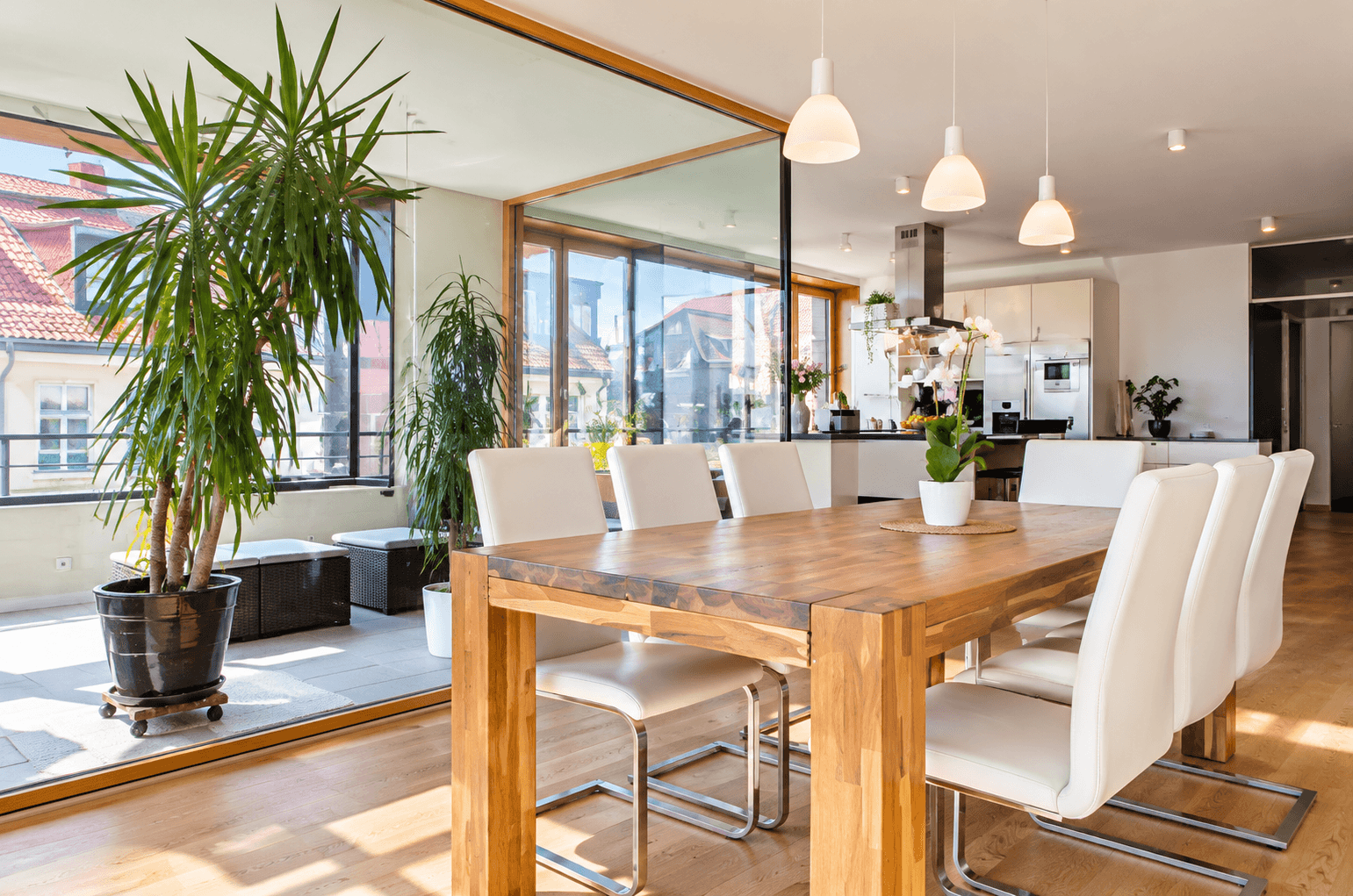 Prenájom bytu 6-izbový 218 m², Wilhelmstraße, München, Bavorsko Prenájom bytu 6-izbový 218 m², Wilhelmstraße, München, Bavorsko