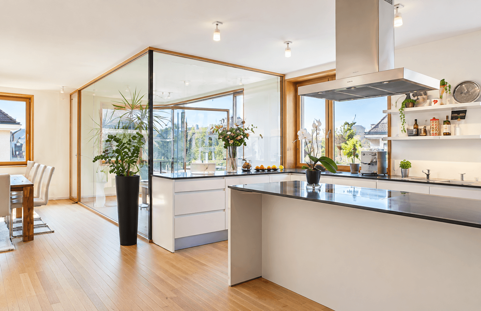 Prenájom bytu 6-izbový 218 m², Wilhelmstraße, München, Bavorsko Prenájom bytu 6-izbový 218 m², Wilhelmstraße, München, Bavorsko