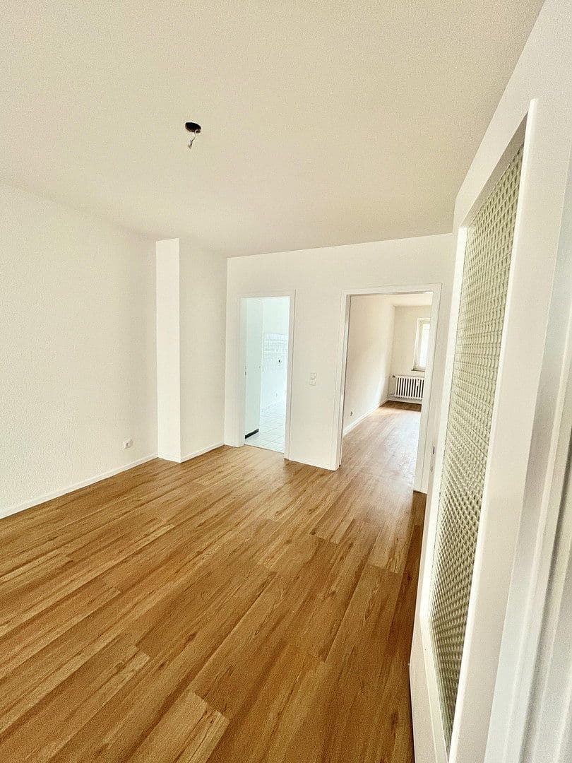 Prenájom bytu 2-izbový 65 m², Mülheimer Freiheit, Köln, Severné Porýnie - Westfálsko Prenájom bytu 2-izbový 65 m², Mülheimer Freiheit, Köln, Severné Porýnie - Westfálsko
