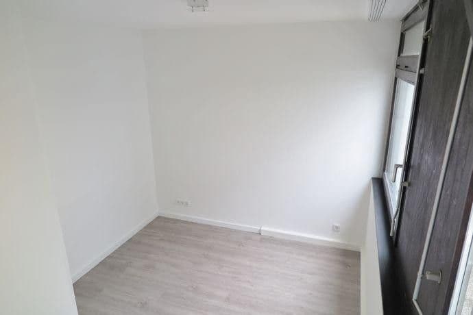 Prenájom bytu 3-izbový 84 m², Karlsruhe, Bádensko-Wurttembersko Prenájom bytu 3-izbový 84 m², Karlsruhe, Bádensko-Wurttembersko