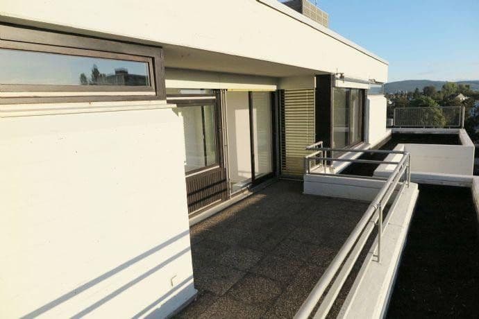 Prenájom bytu 3-izbový 84 m², Karlsruhe, Bádensko-Wurttembersko Prenájom bytu 3-izbový 84 m², Karlsruhe, Bádensko-Wurttembersko