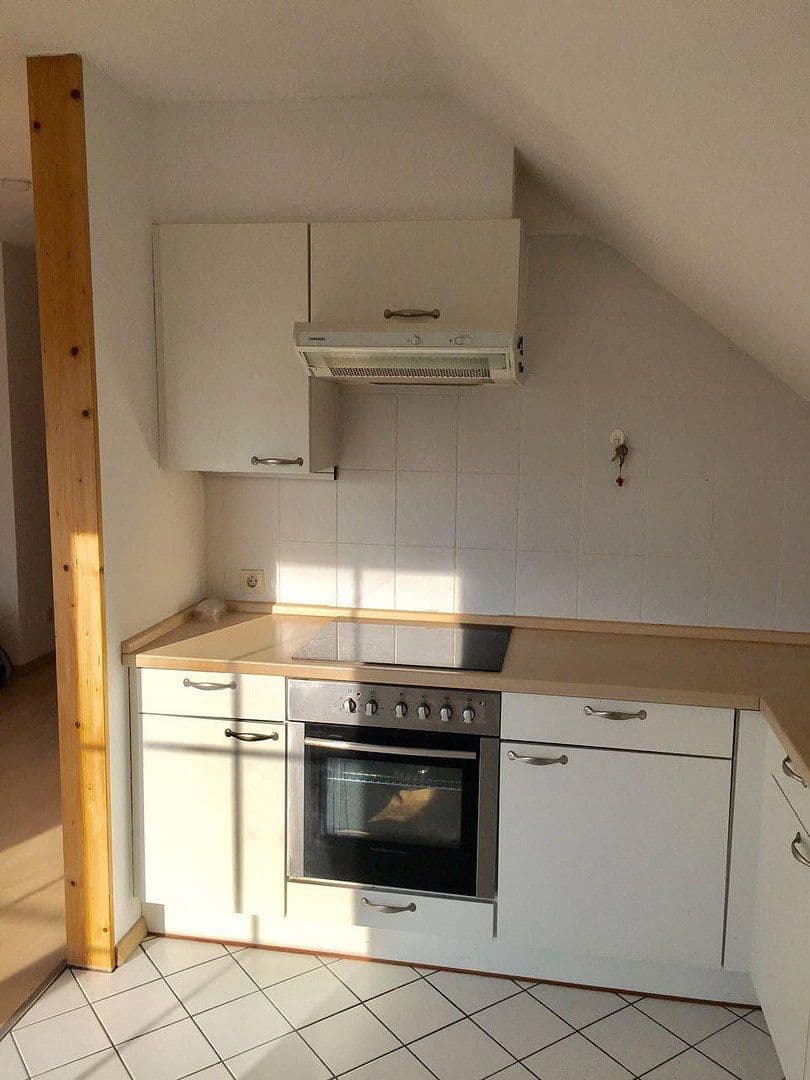 Predaj domu 144 m², pozemok 597 m², Stahnsdorf, Brandenbursko Predaj domu 144 m², pozemok 597 m², Stahnsdorf, Brandenbursko