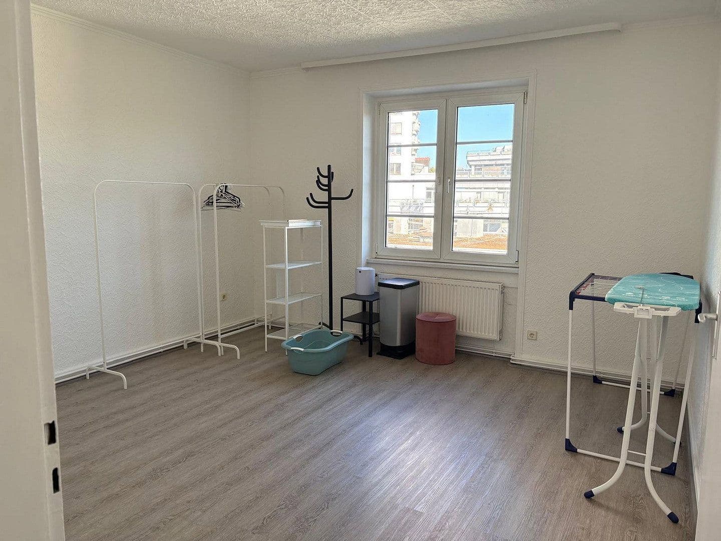 Prenájom bytu 3-izbový 75 m², Wiesbaden, Hesensko Prenájom bytu 3-izbový 75 m², Wiesbaden, Hesensko