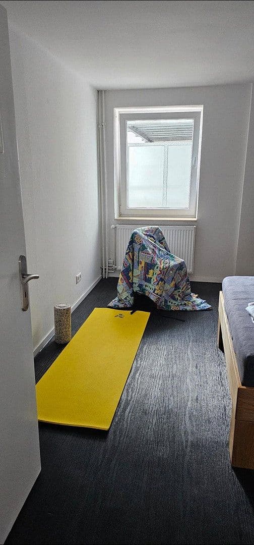 Prenájom bytu 2-izbový 65 m², Kamper Str. 50, Solingen, Severné Porýnie - Westfálsko Prenájom bytu 2-izbový 65 m², Kamper Str. 50, Solingen, Severné Porýnie - Westfálsko