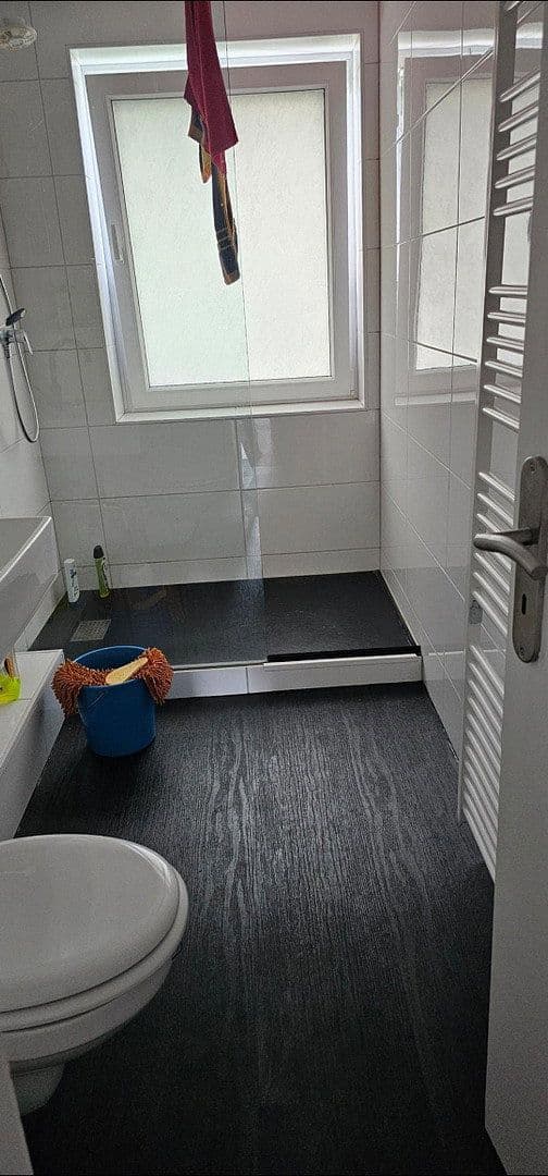 Prenájom bytu 2-izbový 65 m², Kamper Str. 50, Solingen, Severné Porýnie - Westfálsko Prenájom bytu 2-izbový 65 m², Kamper Str. 50, Solingen, Severné Porýnie - Westfálsko