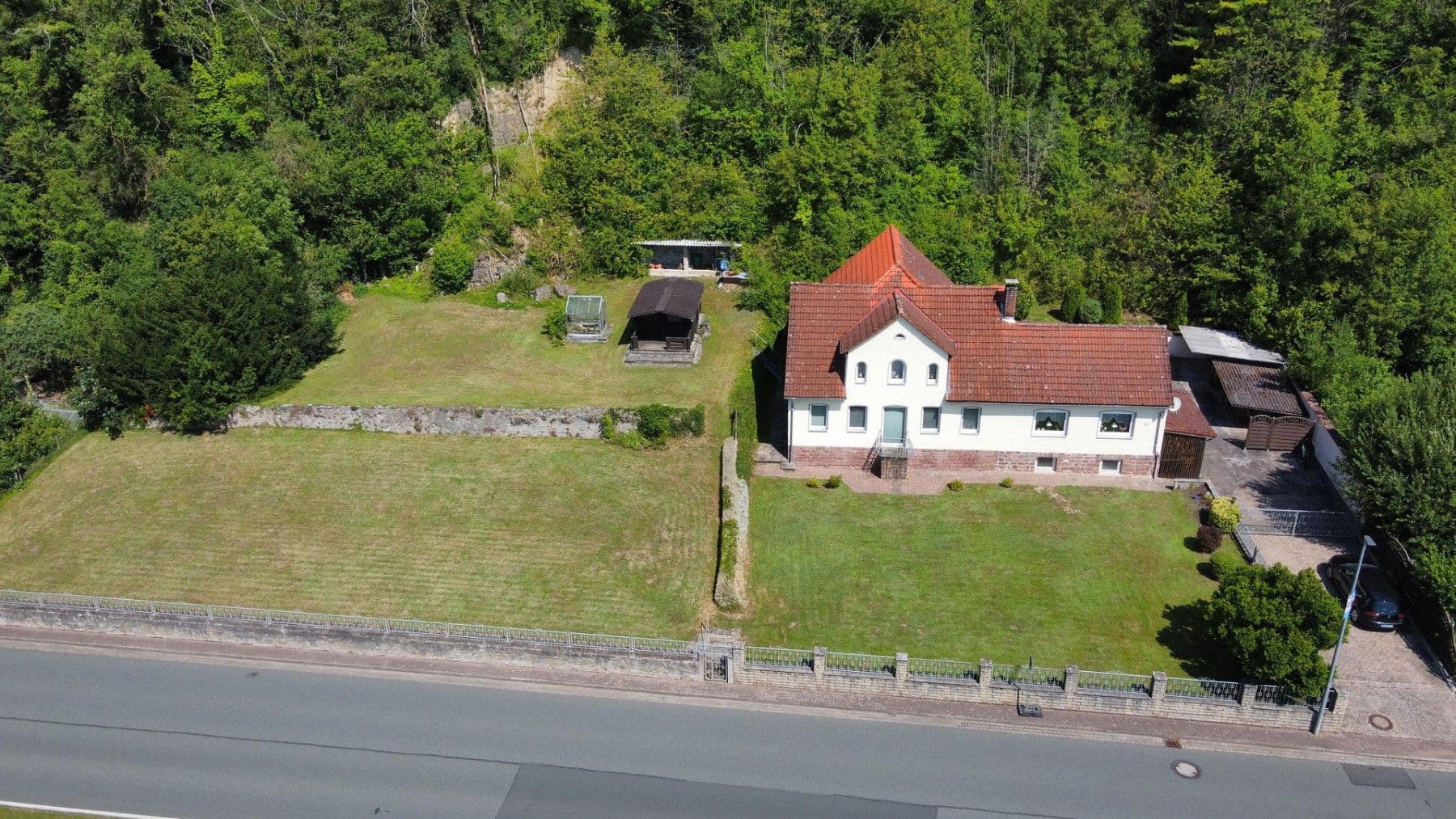 Predaj domu 160 m², pozemok 2.163 m², Untere Straße 38, Brevörde, Dolné Sasko Predaj domu 160 m², pozemok 2.163 m², Untere Straße 38, Brevörde, Dolné Sasko