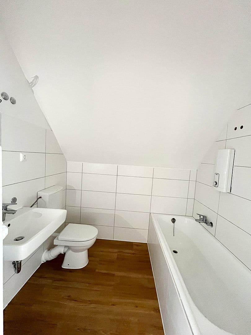 Prenájom bytu 2-izbový 69 m², Mülheimer Freiheit, Köln, Severné Porýnie - Westfálsko Prenájom bytu 2-izbový 69 m², Mülheimer Freiheit, Köln, Severné Porýnie - Westfálsko
