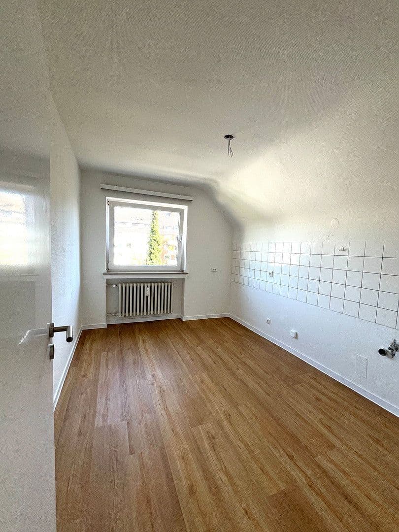Prenájom bytu 2-izbový 69 m², Mülheimer Freiheit, Köln, Severné Porýnie - Westfálsko Prenájom bytu 2-izbový 69 m², Mülheimer Freiheit, Köln, Severné Porýnie - Westfálsko